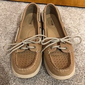 Tan/Khaki Sperry Slip Ons with laces